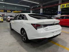 Hyundai Elantra 2022 1.5L CVT Luxury - ფოტო 10