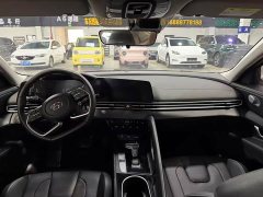 Hyundai Elantra 2022 1.5L CVT Luxury - ფოტო 5