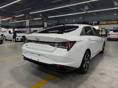 Hyundai Elantra 2022 1.5L CVT Luxury - ფოტო 9