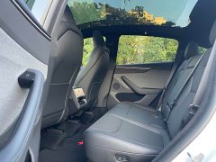 Tesla Model Y Long Range Rear-Wheel Drive - ფოტო 10
