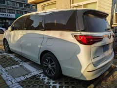 Buick GL8 ES Luxe Enjoyment Edition - ფოტო 4