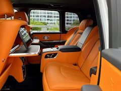 Rolls-Royce Cullinan Black Badge Neon Nights - ფოტო 7