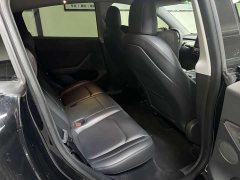 Tesla Model Y Long Range All-Wheel Drive - ფოტო 14