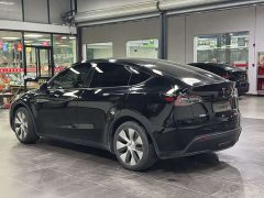 Tesla Model Y Long Range All-Wheel Drive - ფოტო 19