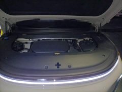 Li Auto L6 Max - ფოტო 16