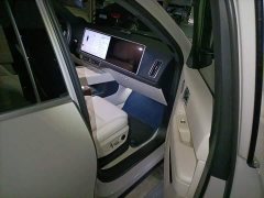Li Auto L6 Max - ფოტო 19