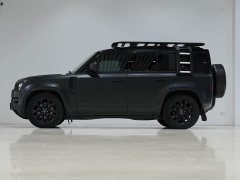 Land Rover Defender 110 P400 Dark Edition - ფოტო 17