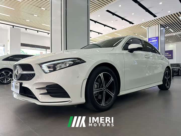 Mercedes-Benz A-Class Facelift A 200 L Sport Sedan Fashion Edition