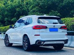 BMW X5 xDrive 30Li M Sport Package - ფოტო 4