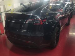 Tesla Model Y Long Range All-Wheel Drive - ფოტო 3