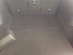 Tesla Model Y Long Range All-Wheel Drive - ფოტო 4