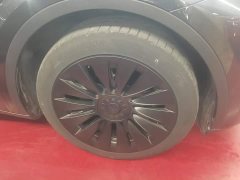 Tesla Model Y Long Range All-Wheel Drive - ფოტო 6
