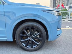 Li Auto ONE Extended Range 6-Seater - ფოტო 10