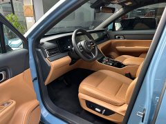 Li Auto ONE Extended Range 6-Seater - ფოტო 4