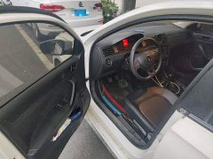 Volkswagen Santana 1.5L Manual Fashion Edition - ფოტო 17