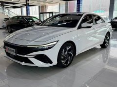 Hyundai Elantra 1.5L CVT Luxury - ფოტო 1
