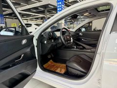Hyundai Elantra 1.5L CVT Luxury - ფოტო 4