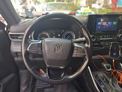 Toyota Crown Venza 2.5L HEV AWD Luxury - ფოტო 6