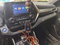 Toyota Crown Venza 2.5L HEV AWD Luxury - ფოტო 9