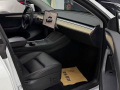 Tesla Model Y Performance All-Wheel Drive - ფოტო 9