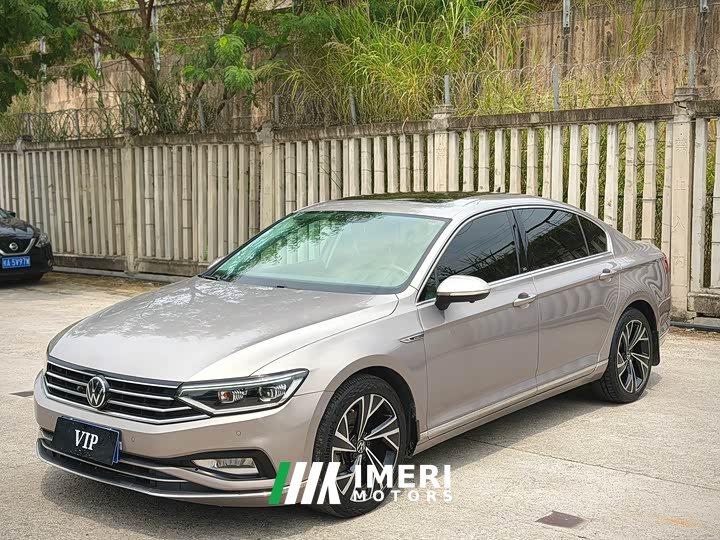Volkswagen Magotan 330TSI DSG 30th Anniversary Edition - ავტომობილი ჩინეთიდან