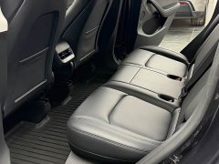 Tesla Model Y Rear-Wheel Drive - ფოტო 10
