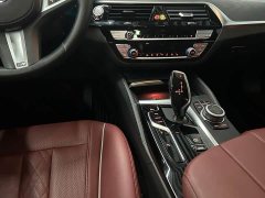 BMW 5 Series 530Li Leading Edition Luxury Package - ფოტო 14