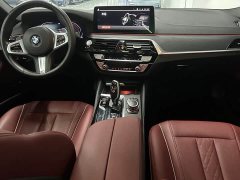 BMW 5 Series 530Li Leading Edition Luxury Package - ფოტო 4