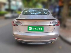 Tesla Model 3 Performance All-Wheel Drive - ფოტო 3