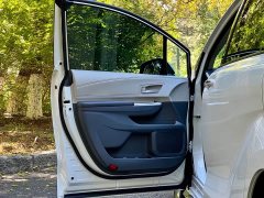 Toyota Gravia 2024 2.5L Hybrid Comfort Edition - ფოტო 20
