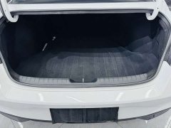 Hyundai Elantra 2022 1.5L CVT Luxury - ფოტო 15