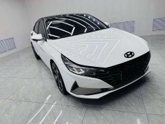 Hyundai Elantra 2022 1.5L CVT Luxury - ფოტო 3