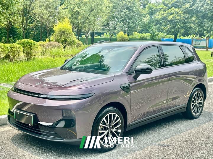Leapmotor B10 510 Pleasure Edition - ავტომობილი ჩინეთიდან
