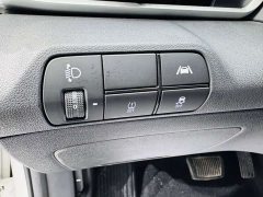 Hyundai Elantra 2022 1.5L CVT Luxury - ფოტო 10