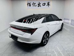 Hyundai Elantra 2022 1.5L CVT Luxury - ფოტო 4