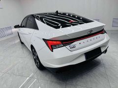 Hyundai Elantra 2022 1.5L CVT Luxury - ფოტო 6