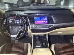 Toyota Highlander 2021 2.0T AWD Knight Edition 7-Seater - ფოტო 5