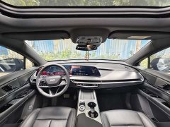 Cadillac XT5 2.0T Luxury - ფოტო 4