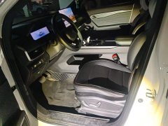 Geely Haoyue L 2.0T DCT Luxury - ფოტო 9