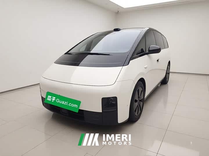 Li Auto MEGA Ultra Smart Refresh Edition - ავტომობილი ჩინეთიდან