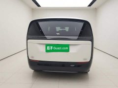 Li Auto MEGA Ultra Smart Refresh Edition - ფოტო 3