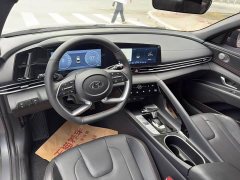 Hyundai Elantra 1.5L CVT 20th Anniversary Edition - ფოტო 12