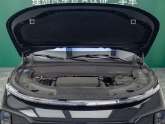 Li Auto L9 2024 Ultra - ფოტო 4