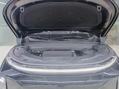 Li Auto L7 Max - ფოტო 4