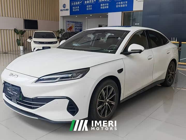 BYD Dolphin 06 DM-i Smart Drive 120KM Deluxe - автомобиль из Китая