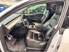 Tesla Model Y Rear-Wheel Drive - photo 5