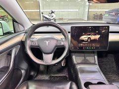 Tesla Model Y Rear-Wheel Drive - photo 8