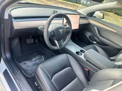 Tesla Model 3 Rear-Wheel Drive - ფოტო 4