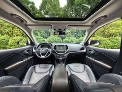 Jeep Liberty Light 2020 2.0L FWD Classic Sport Edition - ფოტო 13