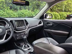 Jeep Liberty Light 2020 2.0L FWD Classic Sport Edition - ფოტო 16
